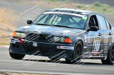 media/May-04-2025-Lucky Dog Racing (Sun) [[21629467aa]]/Turn 4 (10-1045am)/Front/